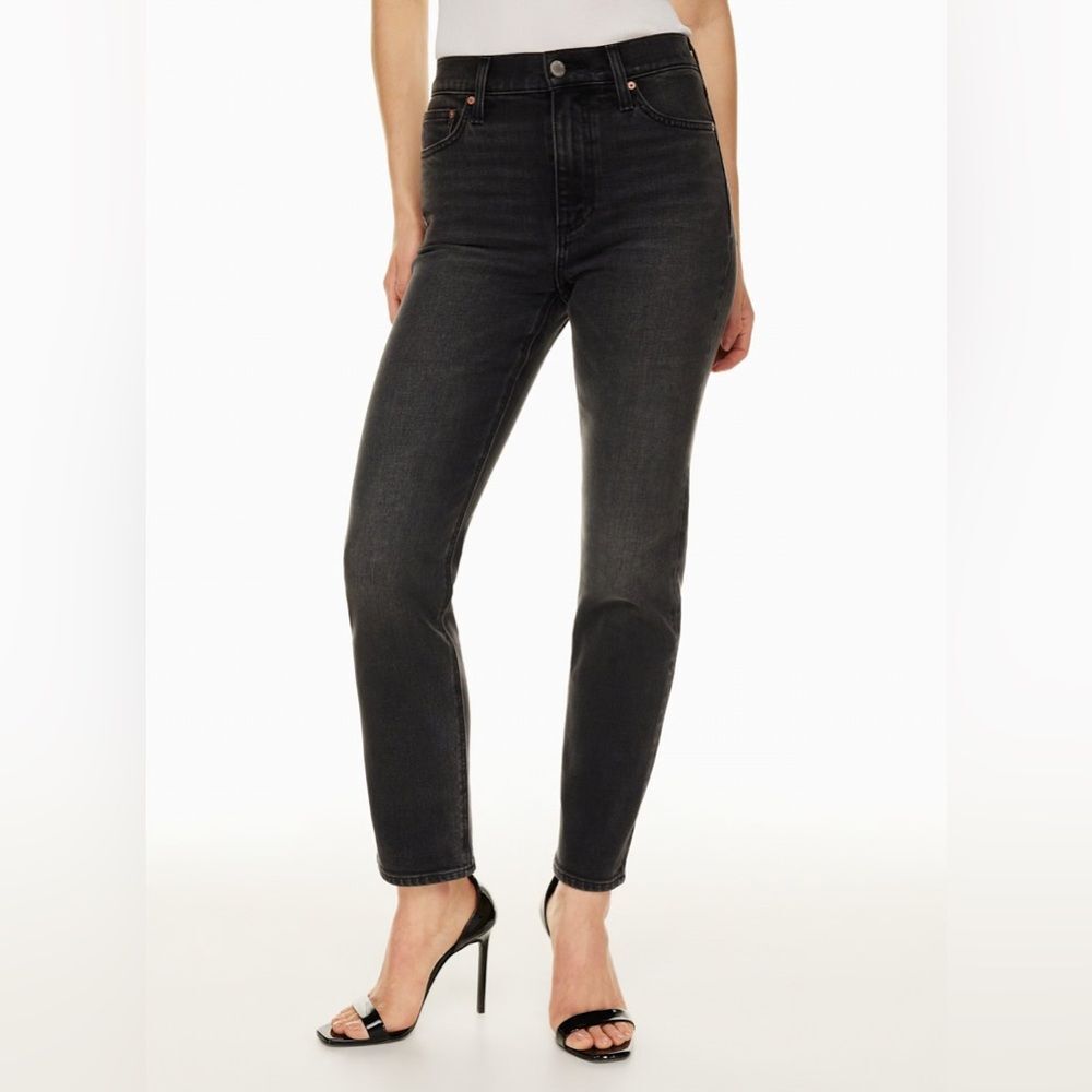 Denim Forum The '80s Stovepipe Hi-rise Straight Jean Black Wash size 27
